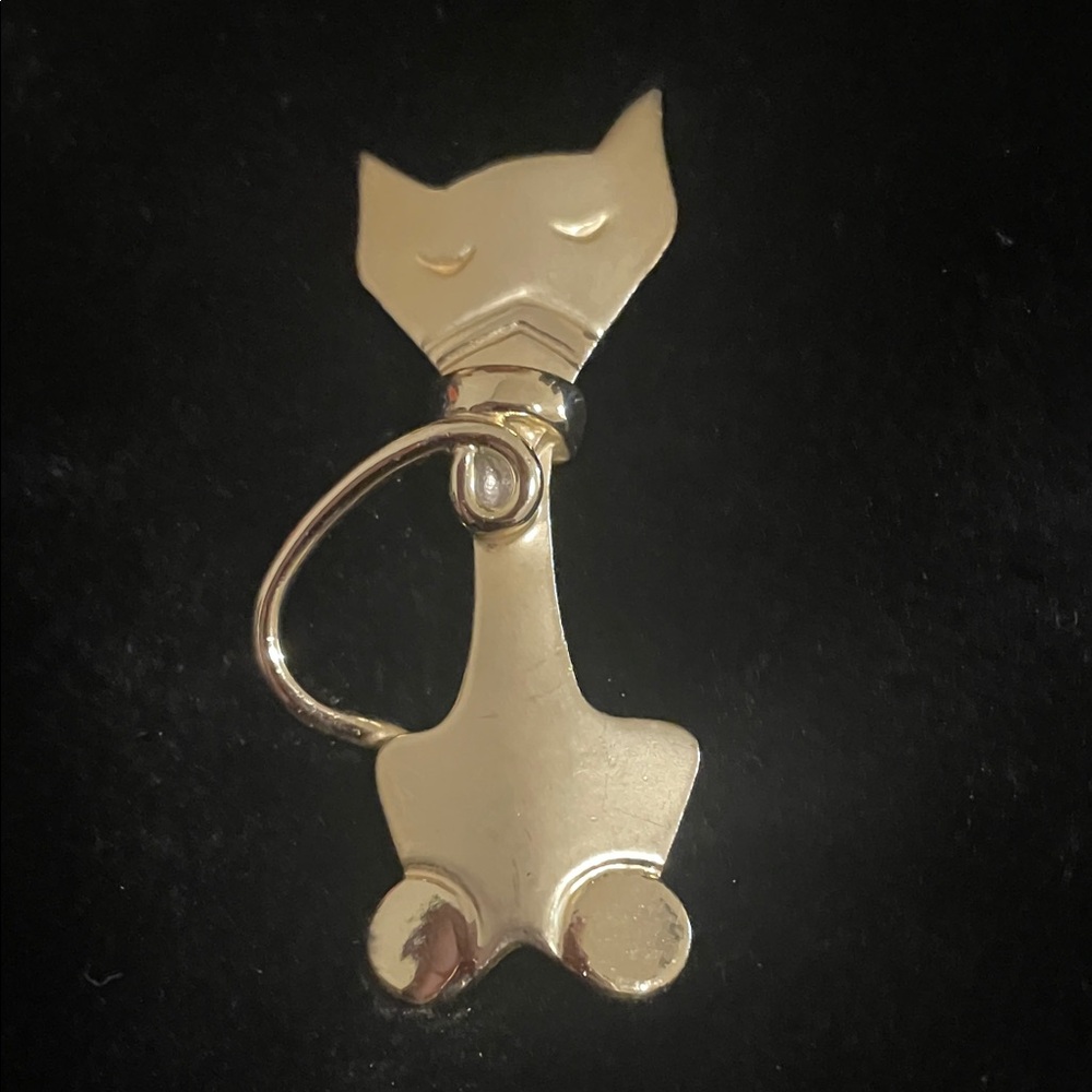 AJC Vintage Elegant Gold Cat brooch